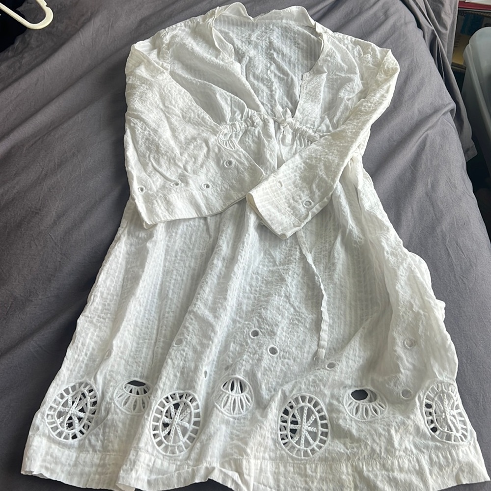 Diane von Furstenberg white beach cover up size m